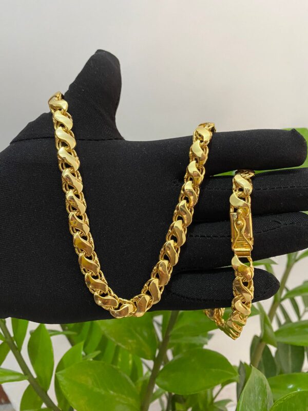 Corrente Friso S 8mm Banhada a Ouro 18K